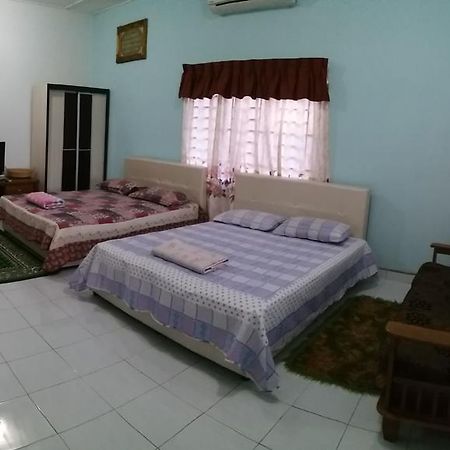 Dhia Irdina Homestay Paya Rewak Exterior photo