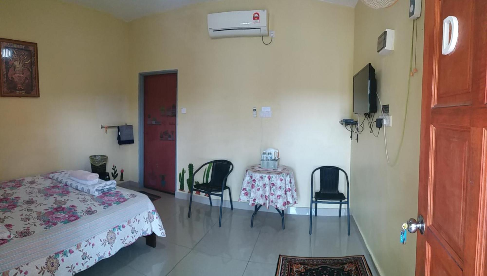 Dhia Irdina Homestay Paya Rewak Exterior photo